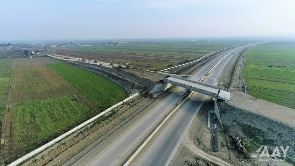 Bakı-Quba-Rusiya sərhədi avtomobil yolunun tikintisi davam etdirilir - VİDEO/FOTO