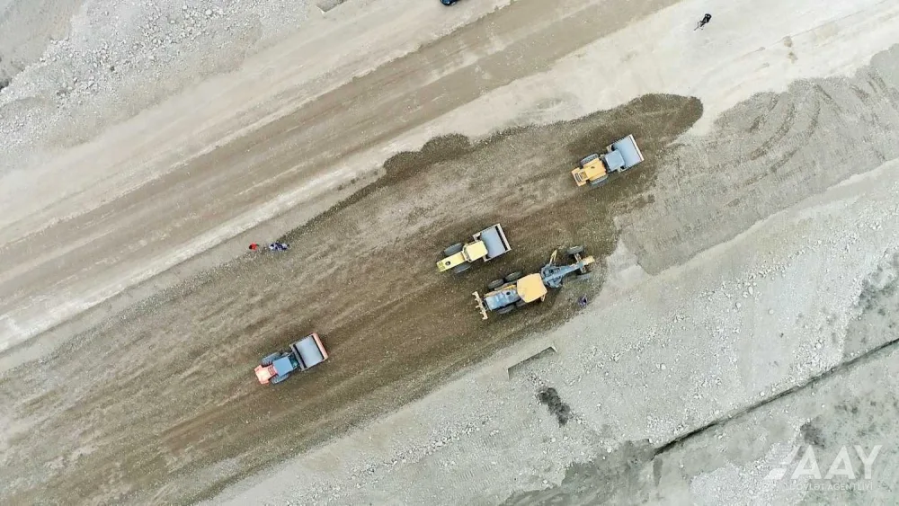 Bakı-Quba-Rusiya sərhədi avtomobil yolunun tikintisi davam etdirilir - VİDEO/FOTO