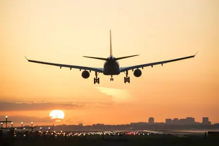 Azərbaycanda aviasiya ilə sərnişindaşmalar kəskin artıb