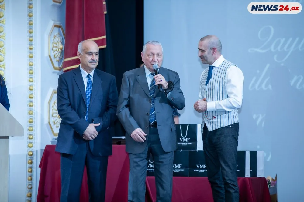 Fərrux Qayıbovun 130 illiyi ilə bağlı məhdud sayda saat istehsal olundu - FOTO/VİDEO