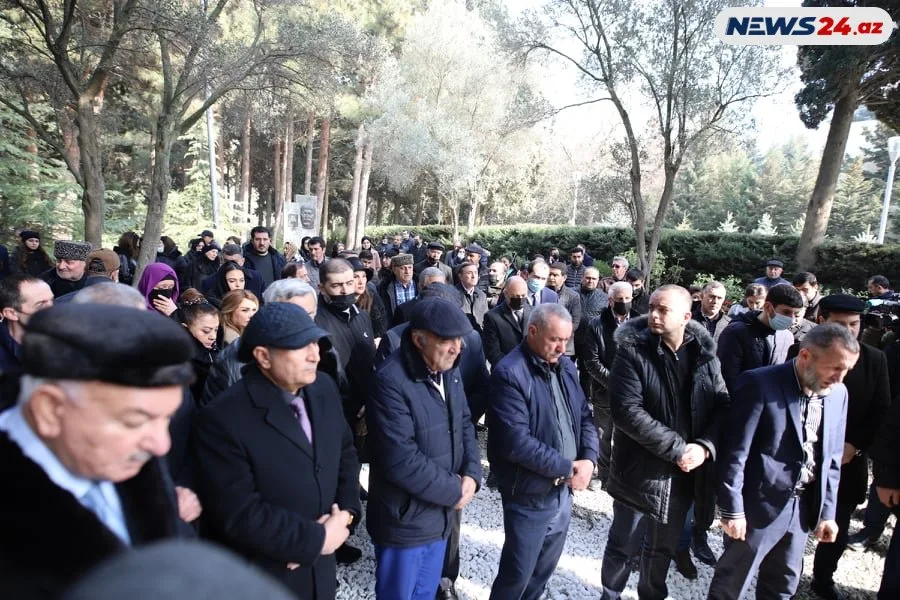 Xalq artisti Əlibaba Məmmədov dəfn olundu