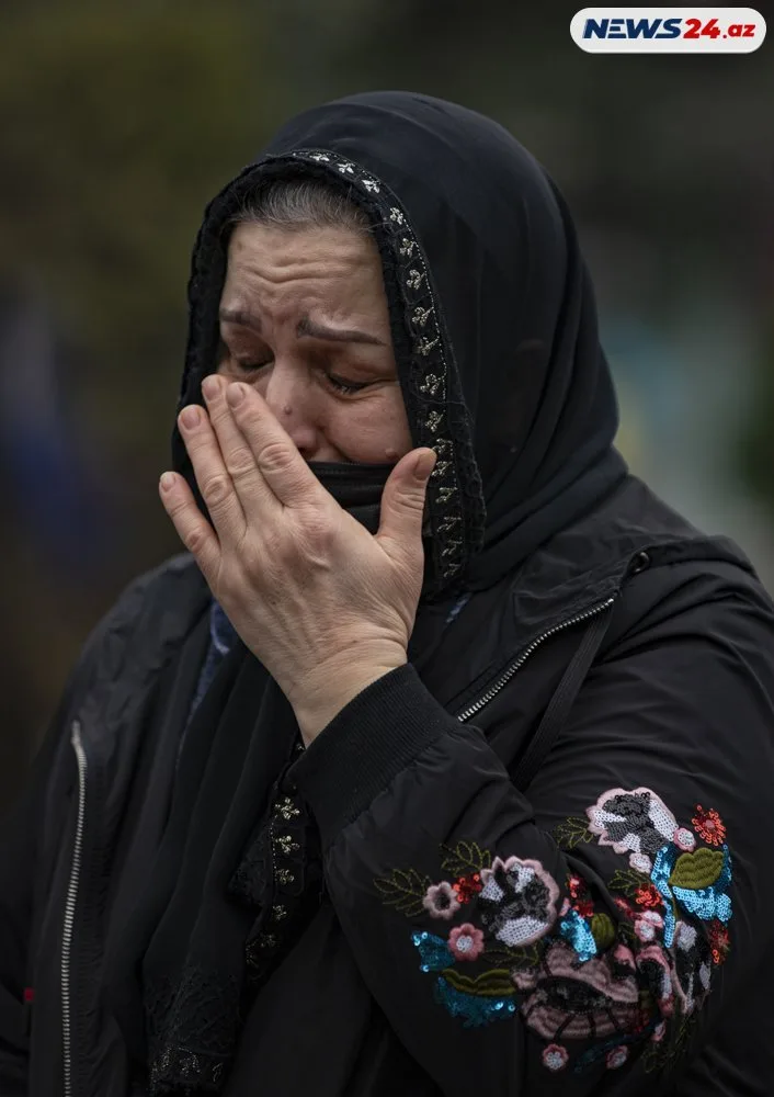 “Donmuş anamı belimdə daşıdım” – - XOCALI DƏHŞƏTİ - FOTO/VİDEO