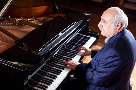 Prezident Eldar Mansurovu - təltif etdi