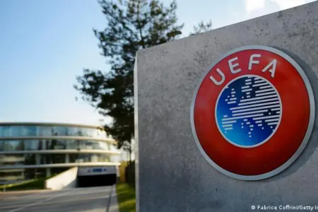 UEFA “Qazprom”la müqaviləni ləğv etdi