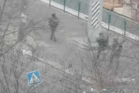 Rus bölmələri Xerson şəhərini tamamilə nəzarətə götürdü