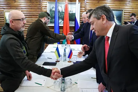 Rusiya və Ukrayna müvəqqəti atəşkəslə bağlı razılığa gəldi