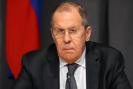 Lavrov: "Rusiya dünyanın siyasi xəritəsində qalmaq uğrunda döyüşür”