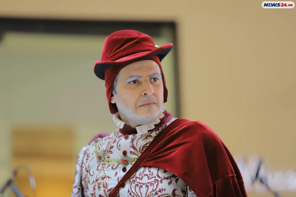 “Teatrı sizə gətirdik” – Bakıda maraqlı fleşmob - VİDEO