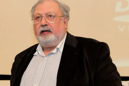 Rüstəm İbrahimbəyov vəfat etdi