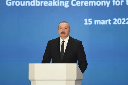 İlham Əliyev: "İstəsək, xarici dövlət borcunu bir gün ərzində sıfırlaya bilərik"