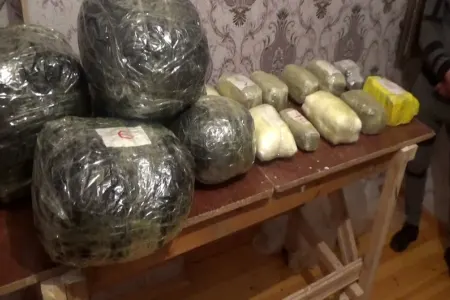 Azərbaycanda yeraltı anbarlarda 104 kq narkotik gizlədən narkotacirlər saxlanıldı