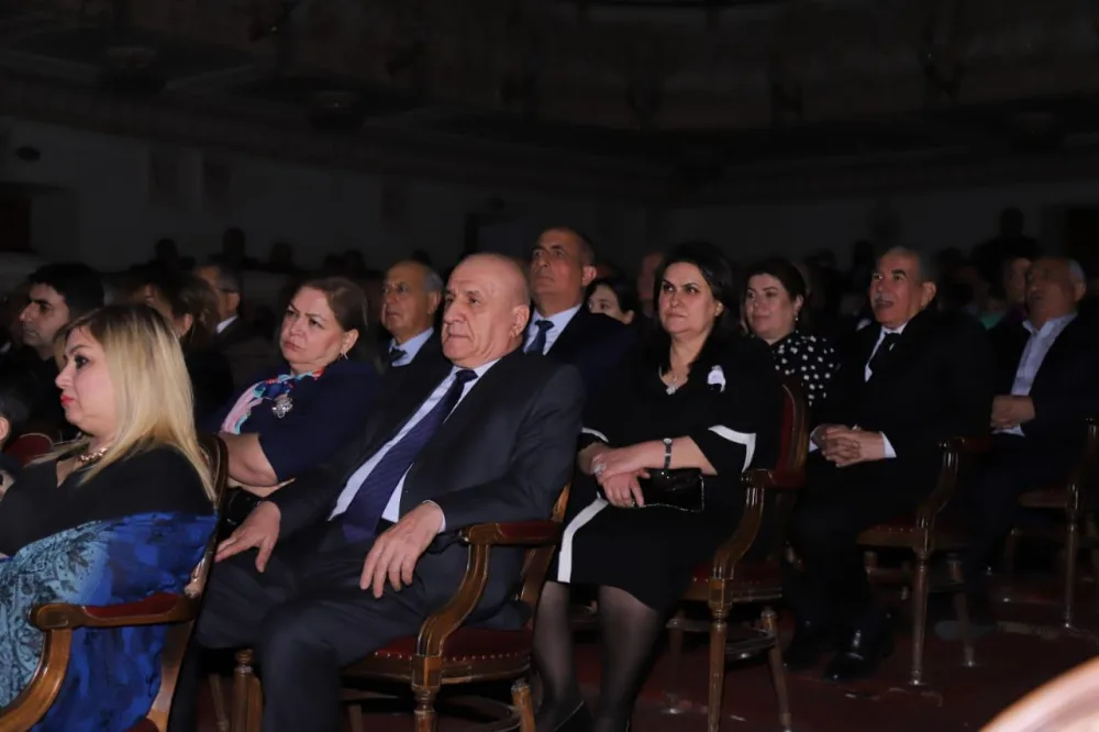 Prokurorluq əməkdaşları Opera və Balet Teatrında oldu