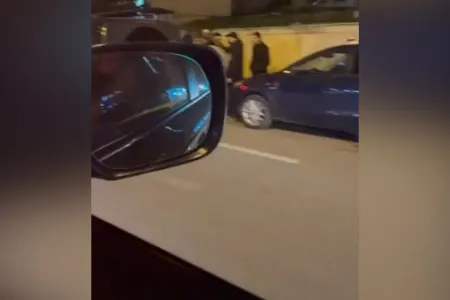 Bakının mərkəzində zəncirvari yol qəzası - VİDEO