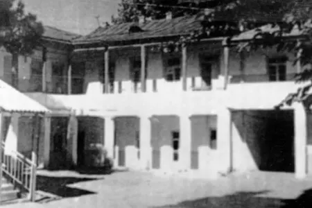 104 yaşlı ilk milli seminariyamız bərpa edilir - FOTO