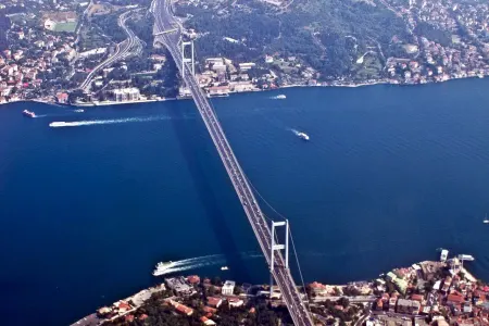İstanbul boğazı bağlandı: - MİNA HƏYƏCANI - VİDEO