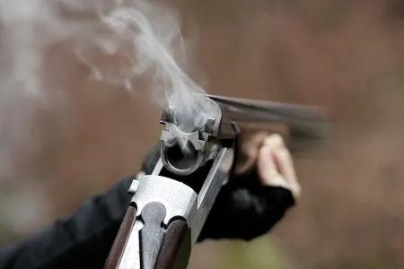 Bakıda kişi arvadını və özünü küçədə güllələyərək öldürdü - YENİLƏNİB