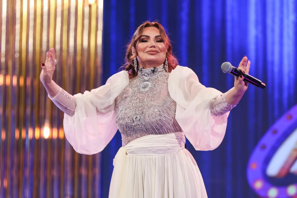 Könül Kərimova ilk efirində AĞLADI - Fotolar