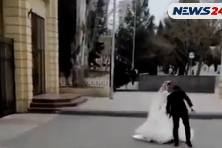 BDU-nun tələbələri toyları günü universitetə gəldi – - MARAQLI GÖRÜNTÜLƏR - Video
