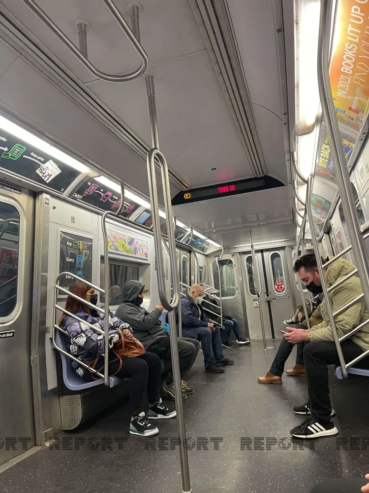 Nyu-York metrosunda qorxu hökm sürür - FOTO