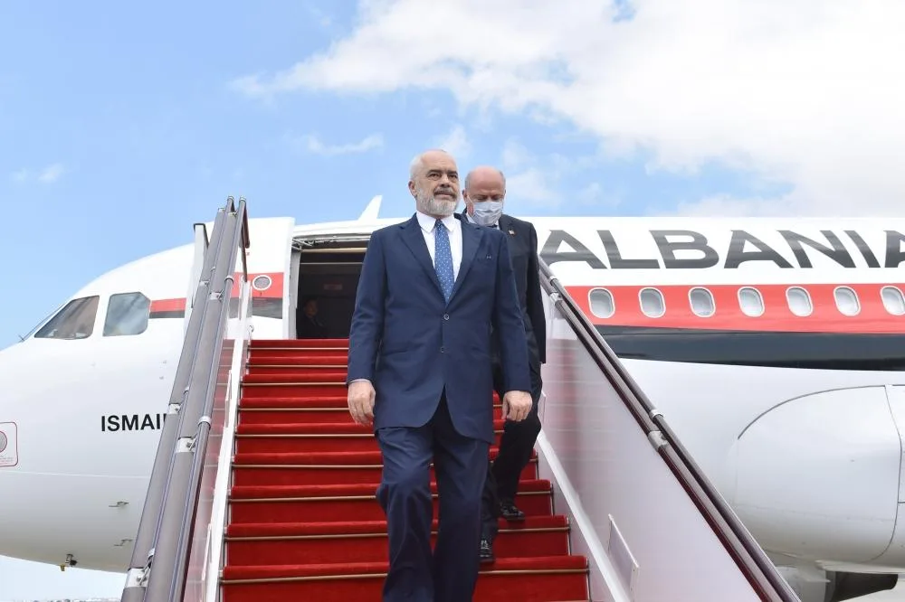 Albaniyanın Baş naziri Azərbaycana rəsmi səfərə gəldi