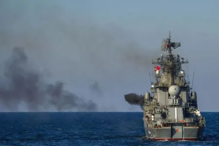 Rusiyanın “Moskva” kreyseri batdı