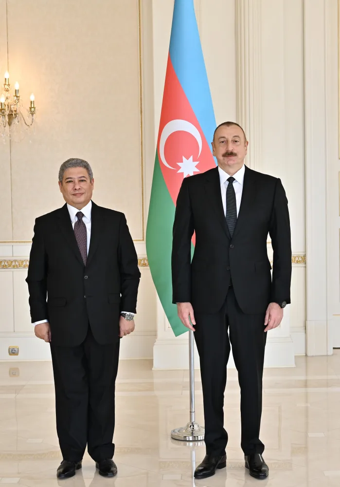 İlham Əliyev yeni səfirlərin etimadnamələrini qəbul etdi - FOTO- YENİLƏNİB