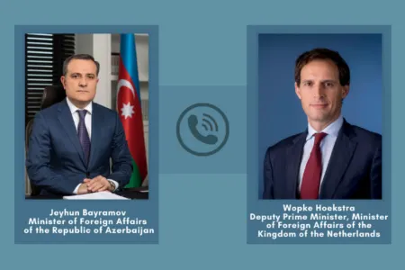 Ceyhun Bayramov Vopke Hoekstra ilə danışdı