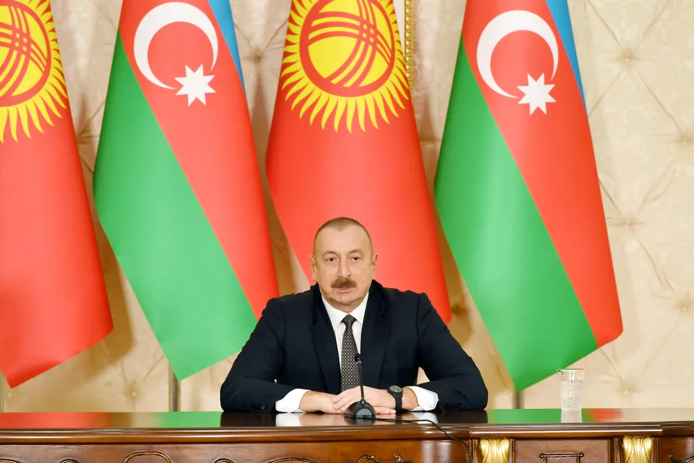 İlham Əliyev və Japarov mətbuata bəyanatlarla çıxış etdilər - FOTO - YENİLƏNİB