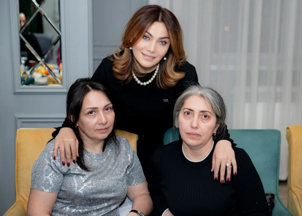 Ruhi Əliyeva şəhid anaları ilə İFTAR SÜFRƏSİNDƏ - FOTO/VİDEO