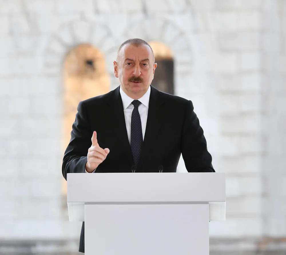 Prezident Dünya Azərbaycanlılarının V Qurultayında çıxış etdi - FOTO - YENİLƏNDİ