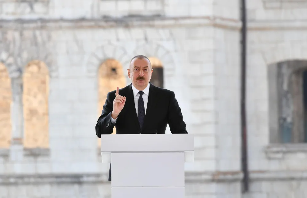 Prezident Dünya Azərbaycanlılarının V Qurultayında çıxış etdi - FOTO - YENİLƏNDİ