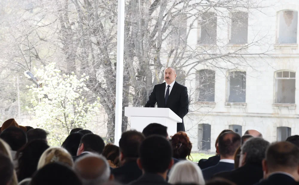Prezident Dünya Azərbaycanlılarının V Qurultayında çıxış etdi - FOTO - YENİLƏNDİ