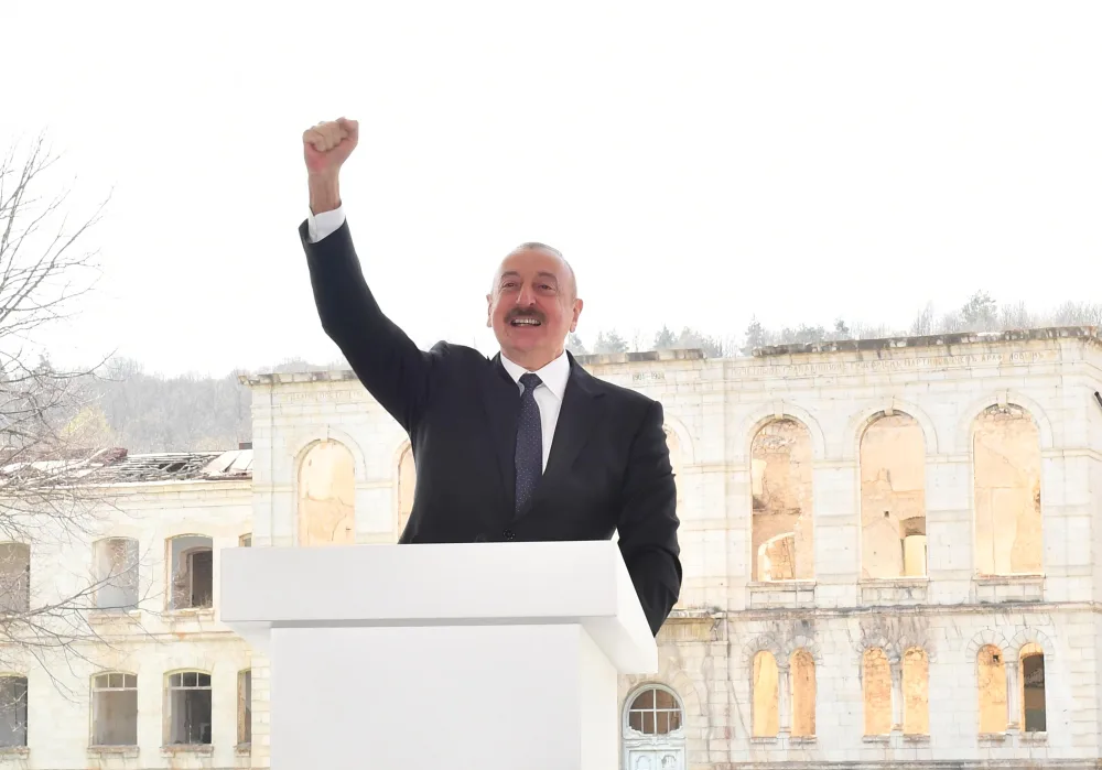 Prezident Dünya Azərbaycanlılarının V Qurultayında çıxış etdi - FOTO - YENİLƏNDİ