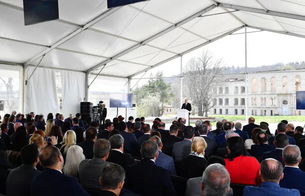 Prezident Dünya Azərbaycanlılarının V Qurultayında çıxış etdi - FOTO - YENİLƏNDİ