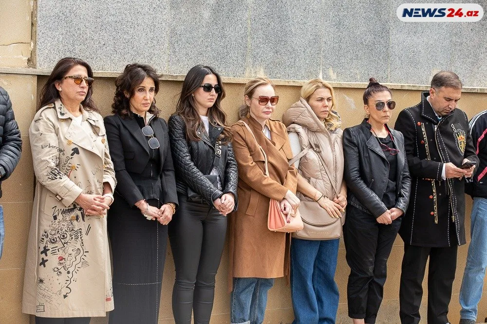 Ölümsüzlüyün 11-ci ili... - Anar Məmmədxanov anıldı - VİDEO