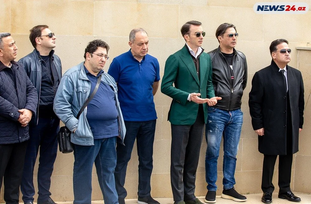 Ölümsüzlüyün 11-ci ili... - Anar Məmmədxanov anıldı - VİDEO