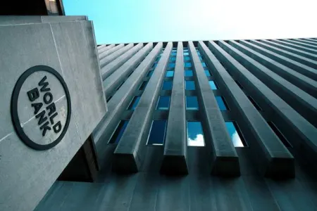 Dünya Bankı: “Azərbaycan və Gürcüstan “Orta dəhliz”i dəyişdirə bilər”