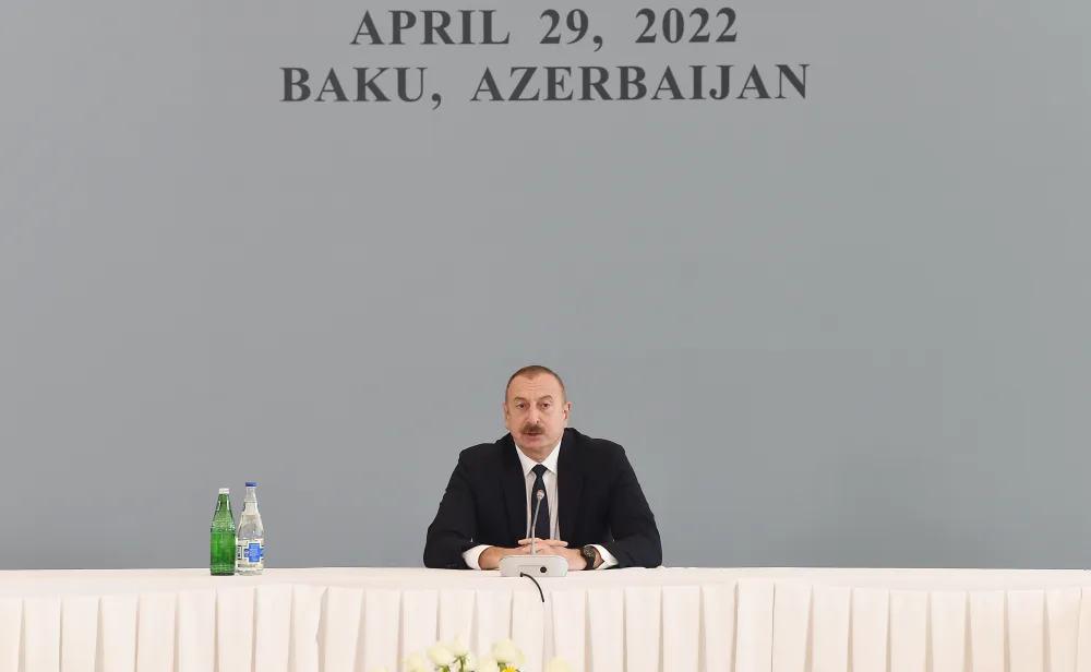 İlham Əliyev beynəlxalq konfransda iştirak edir - CANLI
