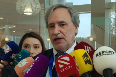 Jan Mişel Brun: "Minsk qrupu canını tapşırıb"