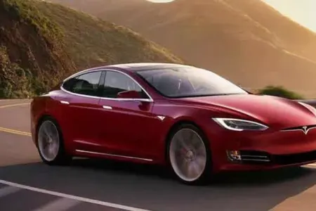 “Tesla”sı satış rekordu qırdı – - İki günə...