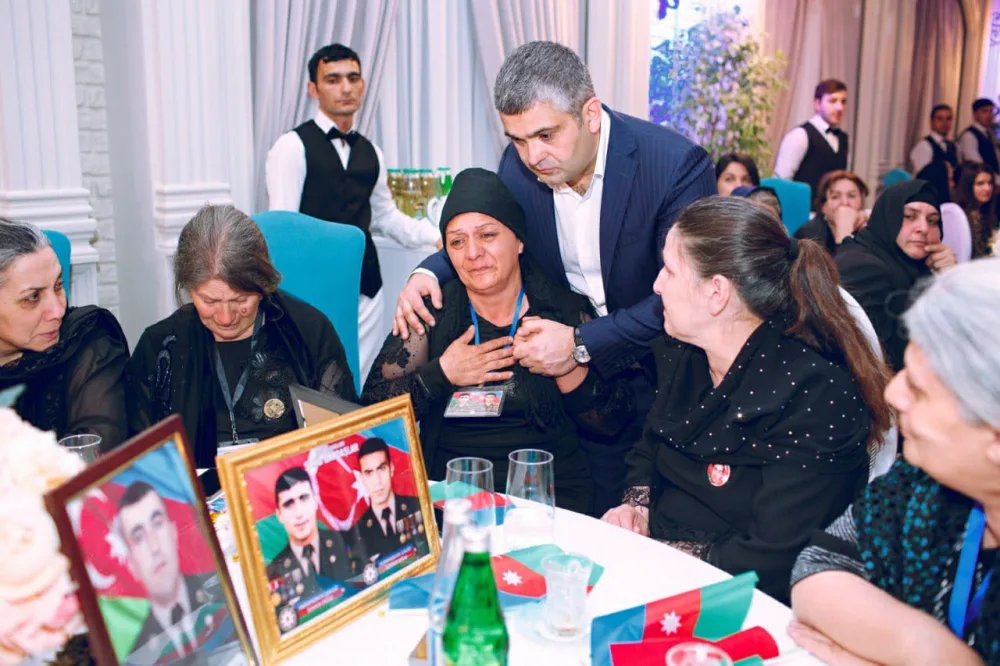 Bütün bayramları onlara borcluyuq... - Şəhid anaları və xanımları ilə Ramazan bayramı qeyd olundu