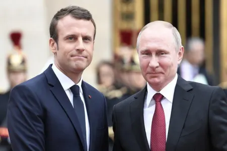 Emmanuel Makron Vladimir Putinə zəng vuracaq