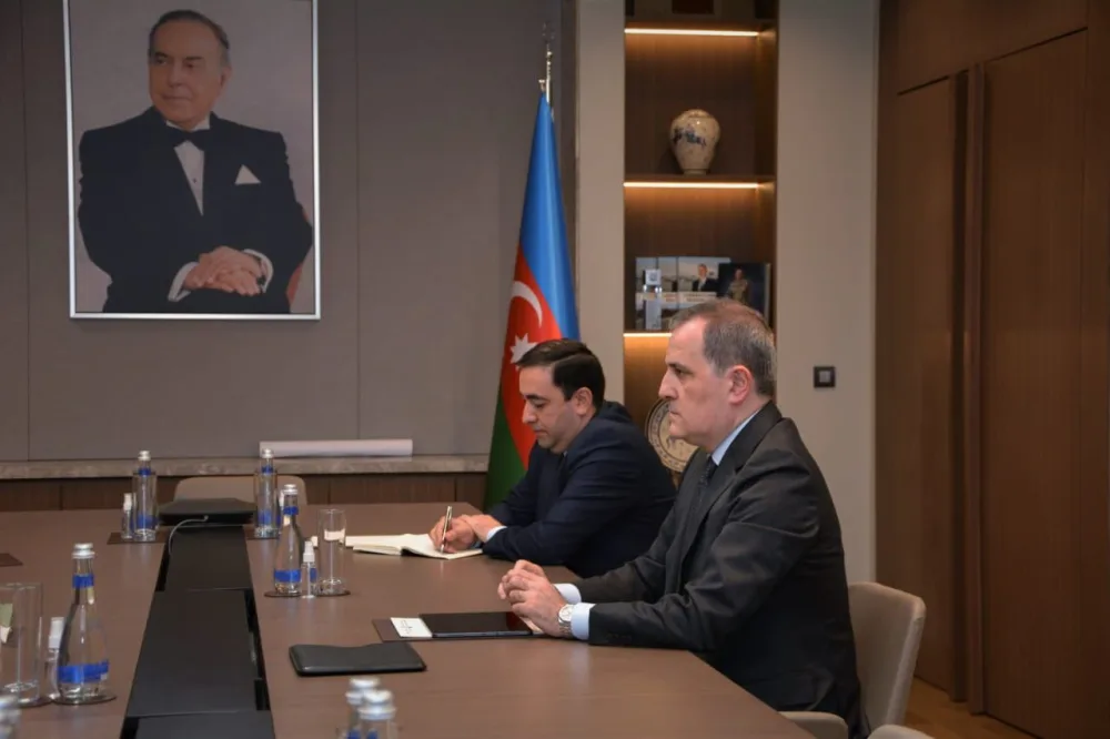 Ceyhun Bayramov Bris Rokföy ilə görüşdü - FOTO