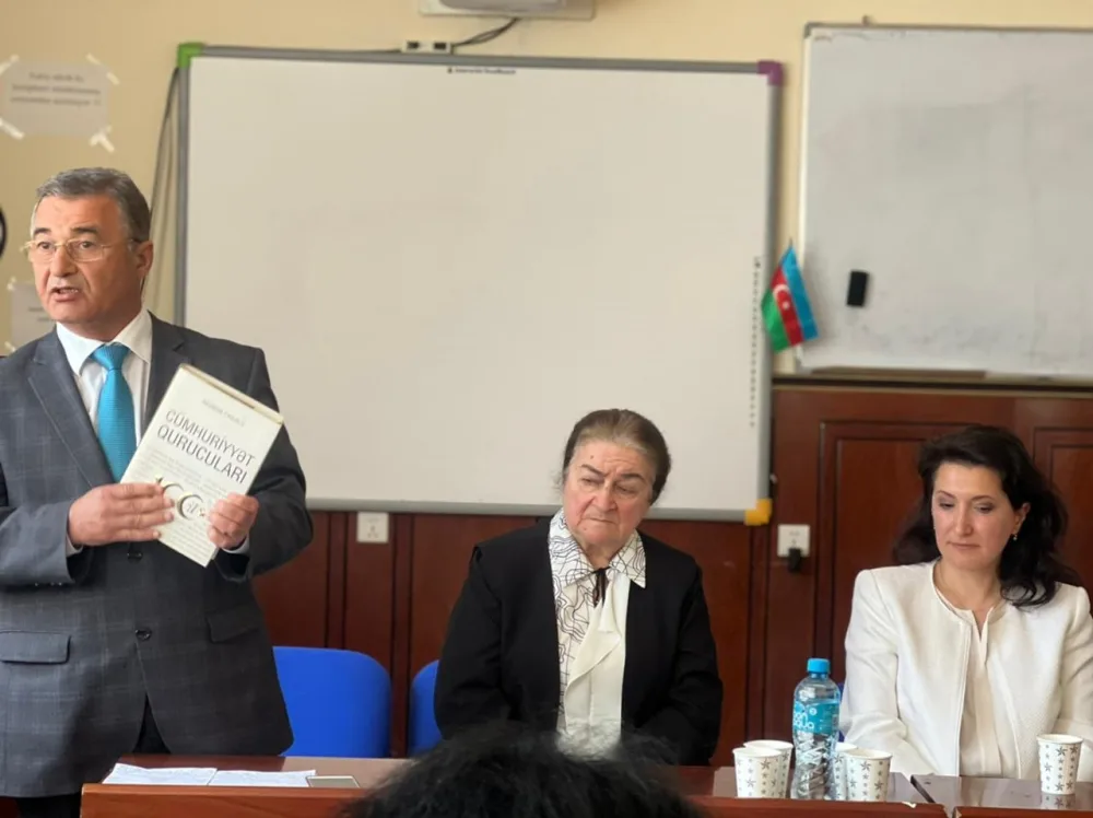 BDU-da Ömər Faiq Nemanzadənin varisləri ilə görüş keçirilib