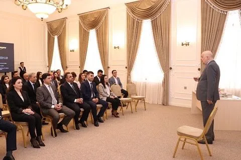 Çingiz Abdullayevlə Baş Prokurorluqda görüş keçirilib