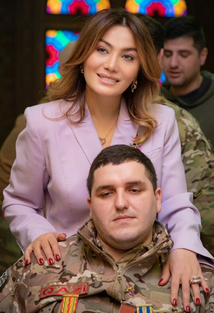 "Qürur duyuram ki, oğullarımın sizin kimi cəsur dayıları, əmiləri var" -Ruhi Əliyeva - QAZİLƏRLƏ BİR ARADA__NEWL__