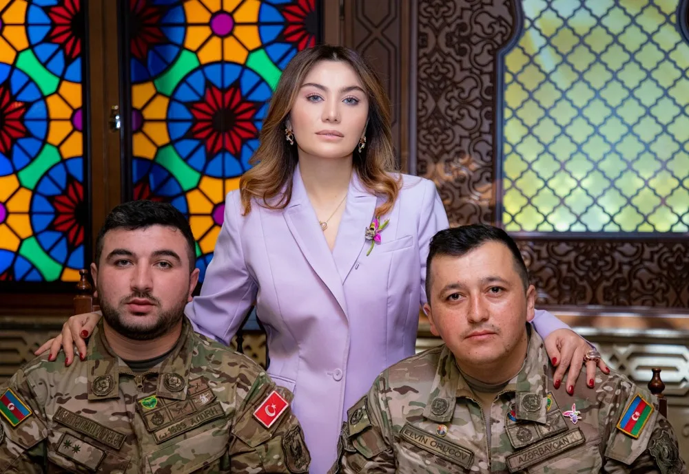 "Qürur duyuram ki, oğullarımın sizin kimi cəsur dayıları, əmiləri var" -Ruhi Əliyeva - QAZİLƏRLƏ BİR ARADA__NEWL__