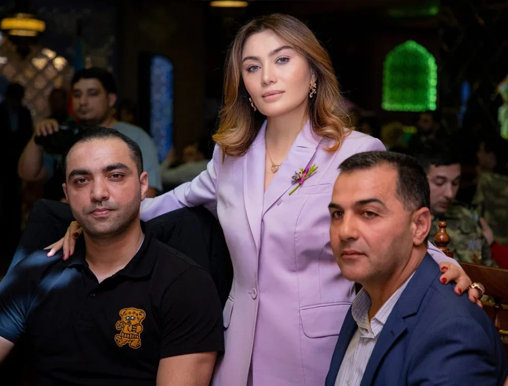 "Qürur duyuram ki, oğullarımın sizin kimi cəsur dayıları, əmiləri var" -Ruhi Əliyeva - QAZİLƏRLƏ BİR ARADA__NEWL__