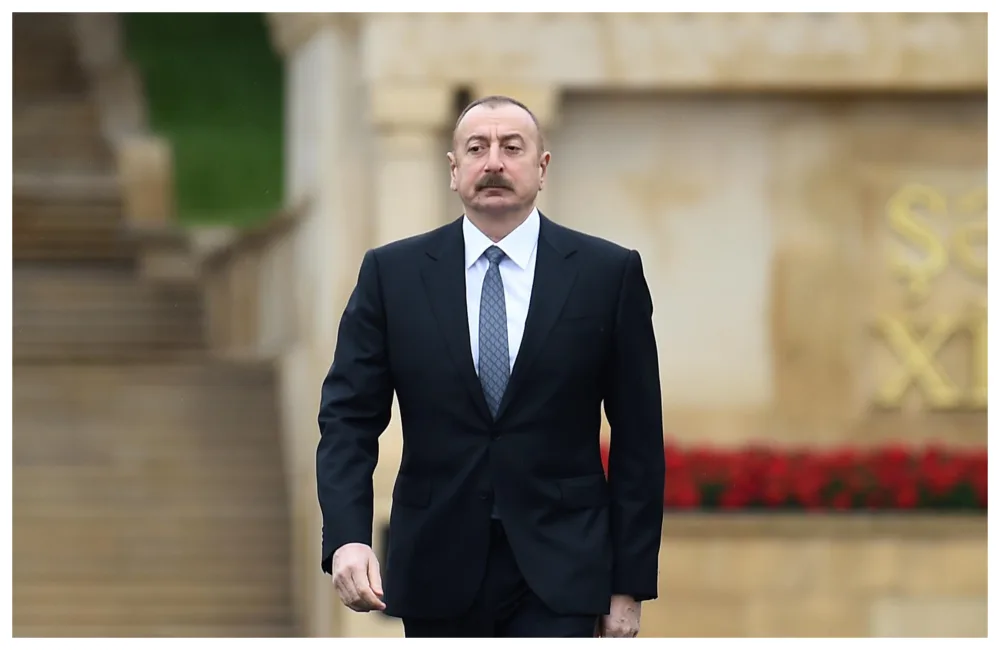 Prezident Həzi Aslanovun məzarını ziyarət etdi - FOTO