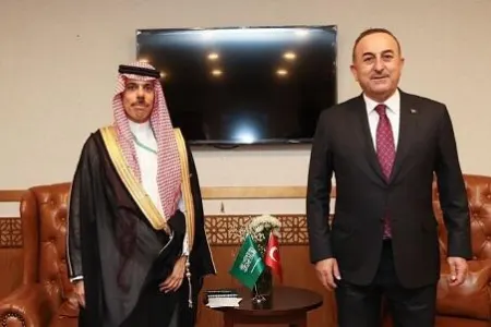 Çavuşoğlu Faysal bin Fərhan ilə danışdı